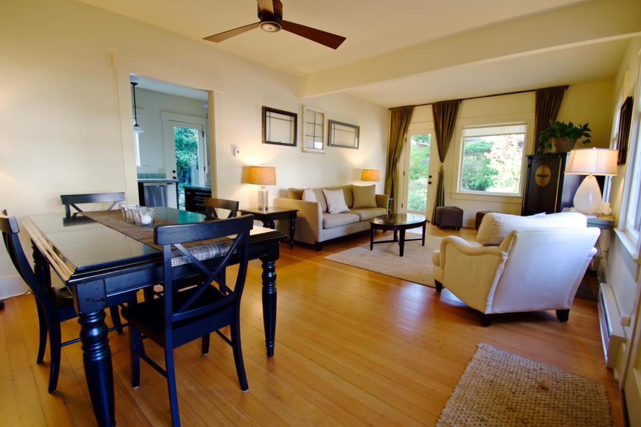 Phinney Ridge Flat With Backyard Oasis 시애틀 외부 사진
